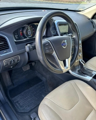 Volvo XC 60 cena 88900 przebieg: 106000, rok produkcji 2016 z Bydgoszcz małe 529